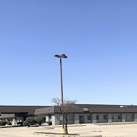 Regency Inn & Suites Altus Exterior photo