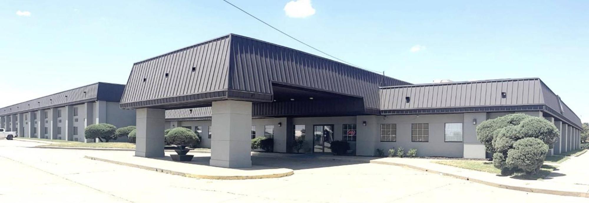 Regency Inn & Suites Altus Exterior photo